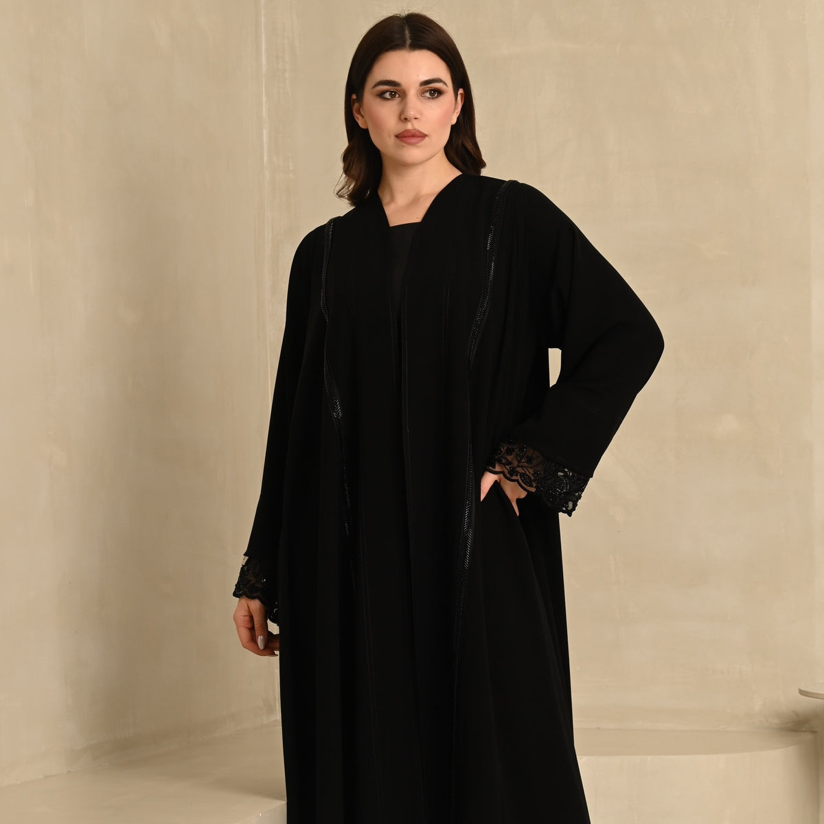 Noir Lace Cuff Abaya