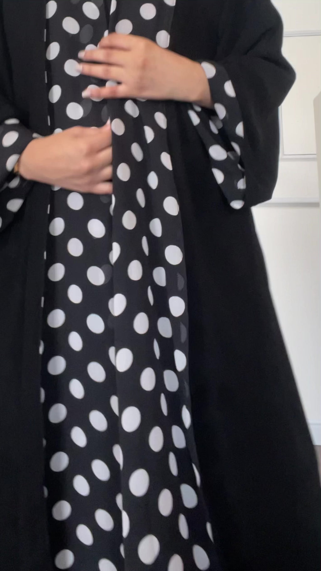 Polka Dot Monochome Abaya Set